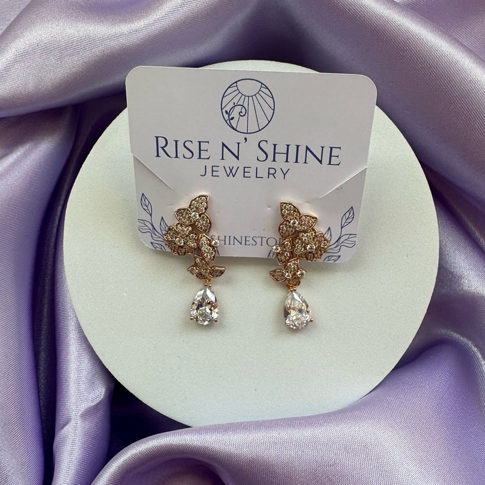Wedding Earring, Drop - Gold Plated - Picture 2 of 3